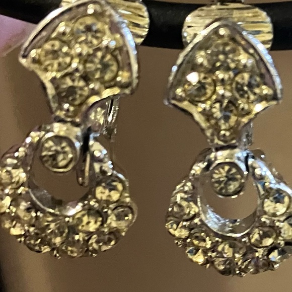 Gorgeous Faux Diamond Clip Ons - Picture 2 of 5